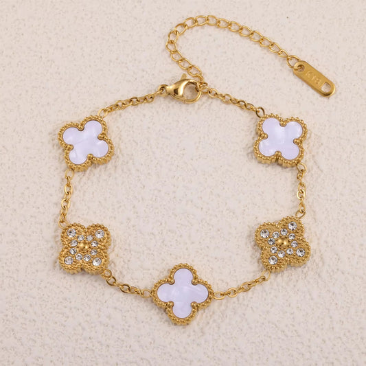 Zirconia Clover White Handchain