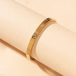 Heritage Oval Silhouette Bracelet