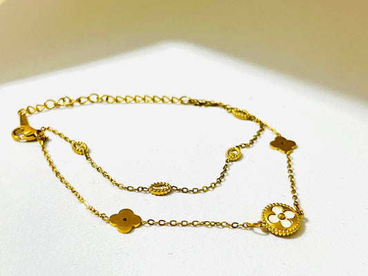 Floral Elegance Chain Bracelet